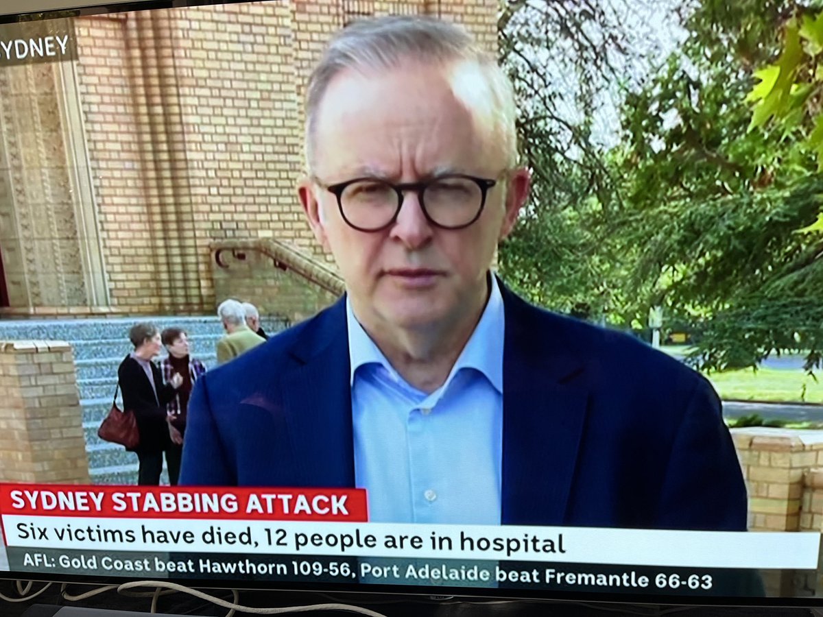 Prime minister ⁦@AlboMP⁩ saying people in shock from yesterday’s #bondiattack ‘informed by authorities a mental health dimension has occurred’