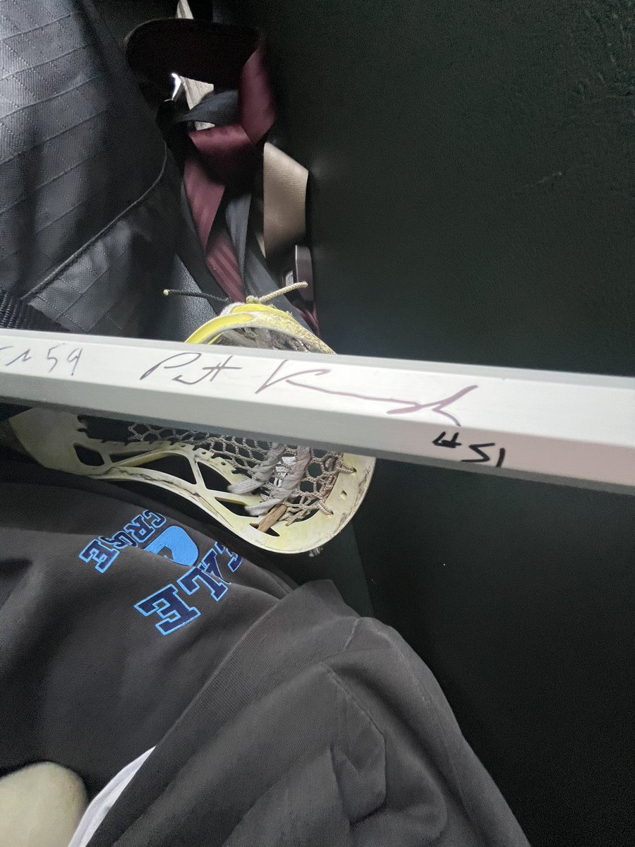 wholsdev's tweet image. OMG GUYS SIGNED STICK BY THE PKAVVVVVVVVV @pkavv88 Cant wait for their game tmr against cornell 

(EVER SINCE I BECAME A SENIOR IN HS I MET 2 OF THE BEST ATTACK MAN aka PKAV AND GARNSEY)
