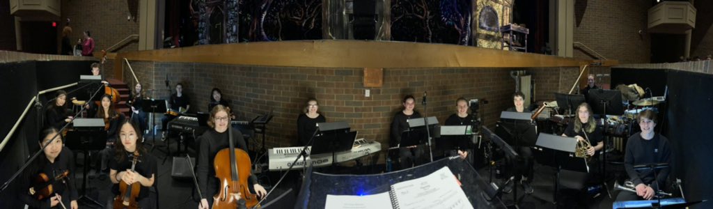 HudsonOrchestra's tweet photo. Pit pano tradition at the HHS musical - Into the Woods. #PLAYDYNAMICALLY @hudsonsramaclub @mrmoorechoir https://t.co/NEHzDeKOnE