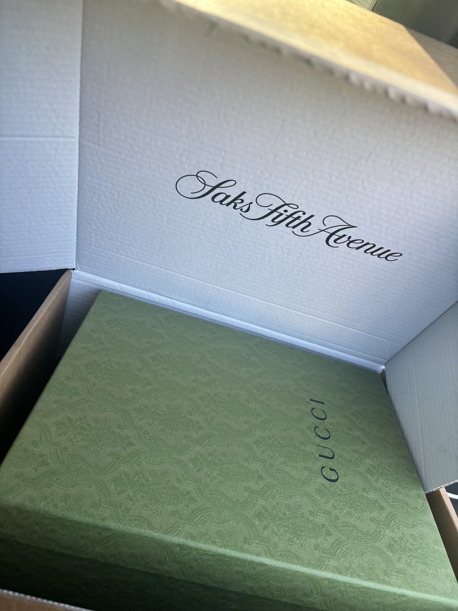 briedabrat2's tweet photo. spoiled lil bitch #thanksbd😘 https://t.co/XqjkaYqDZS