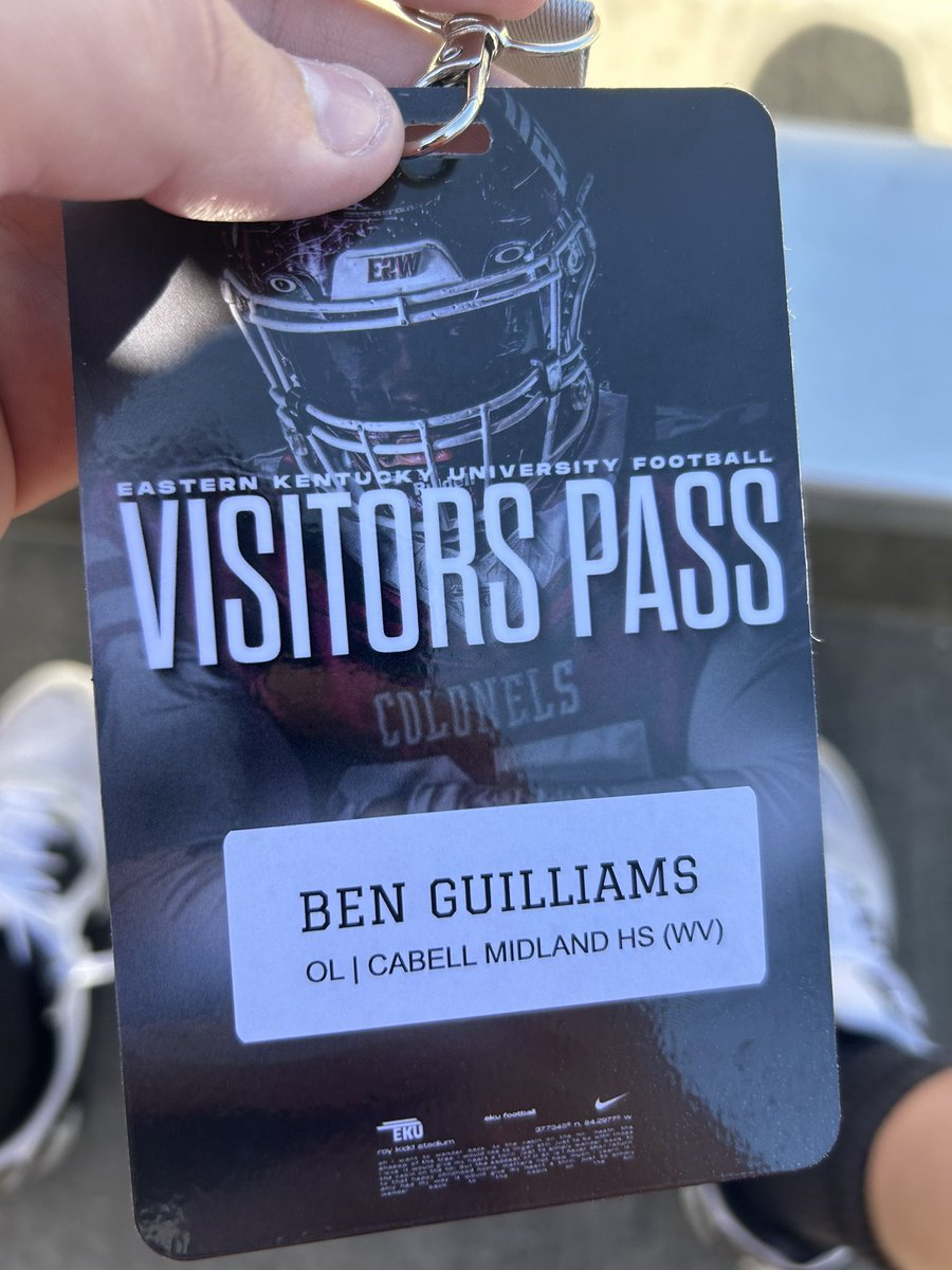 Got to visit EKU today, loved watching them scrimmage and doing individual drills. Awesome atmosphere and loved the program. Thank you for having me today. 
@EKUFootball 
@Erik_Losey 
@MikeDDietzel1 
@EKUWWells 
@CABELLFOOTBALL 
@coachsalmons1