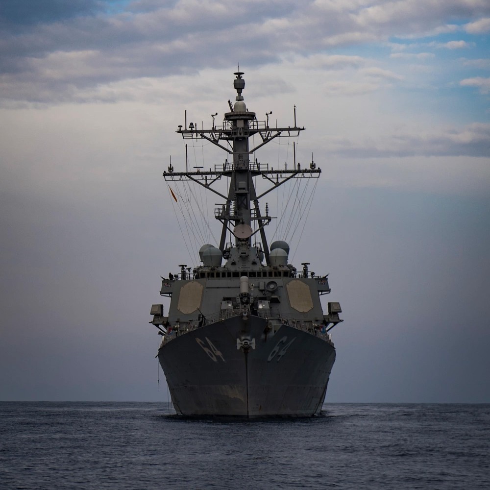 GDBIW's tweet photo. MEDITERRANEAN SEA (Oct. 23, 2018)
The Arleigh Burke-class guided-missile destroyer USS Carney (DDG 64) transits the Mediterranean Sea Oct. 23, 2018.
πΈ U.S. Navy photo by Mass Communication Specialist 1st Class Ryan U. Kledzik/Released
#BathBuiltInAction https://t.co/k4H8MfN0vU