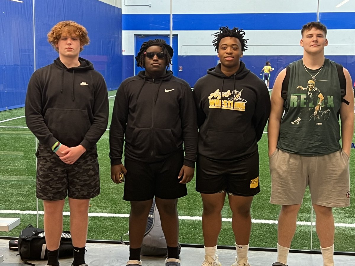 @AccelYard with my DAWGS @TrentonHarris27 @Alontaemorris55 @NathanW_2027 Session 2 of the day loading with @OLMafia @CaseEagleFB @AntonGraham_ @DrKokat #HeHimNasty #EarnYourWings #SetTheStandard #DTN @MJ_NFLDraft @McNamaraRivals @AllenTrieu @repattermann