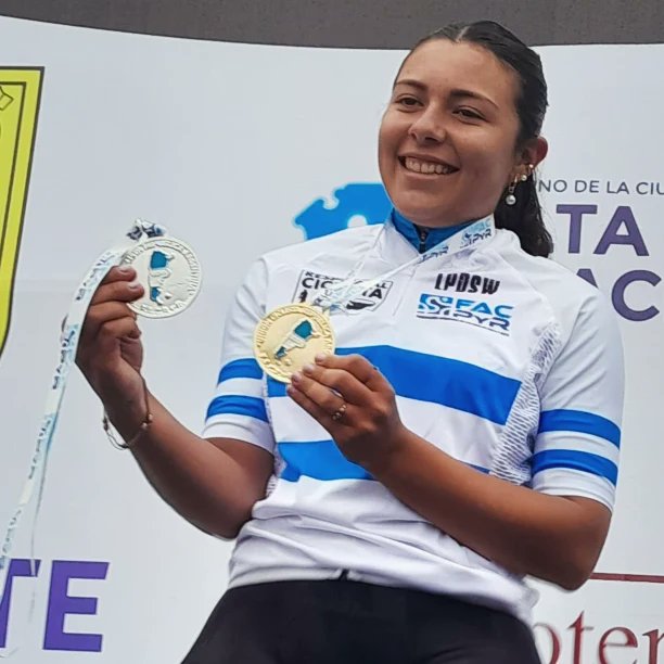 🙌 Se terminó el Campeonato Argentino de Ruta en #AltaGracia, Córdoba, y nuestra <a href="/eliitocha/">elisssss</a> fue una de las protagonistas de la jornada quedándose con el 2° lugar en el pelotón, además logrando el título de Campeona Argentina Sub23, ¡Espectacular! 🥇🥈 #GoEli