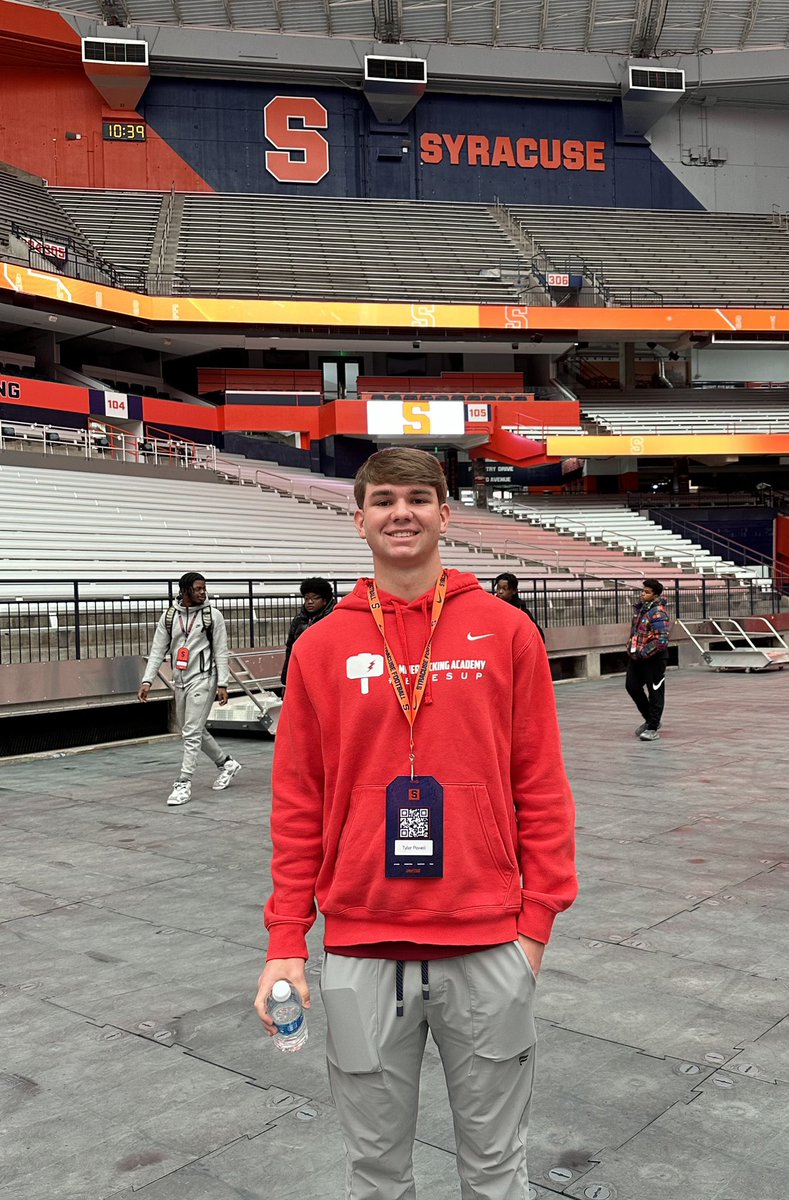 Had a great time this weekend @CuseFootball! Thank you @CoachVollono for having me out! Can’t wait to be back! @KyleLasseigne @HKA_Tanalski @Chris_Sailer @zcase77