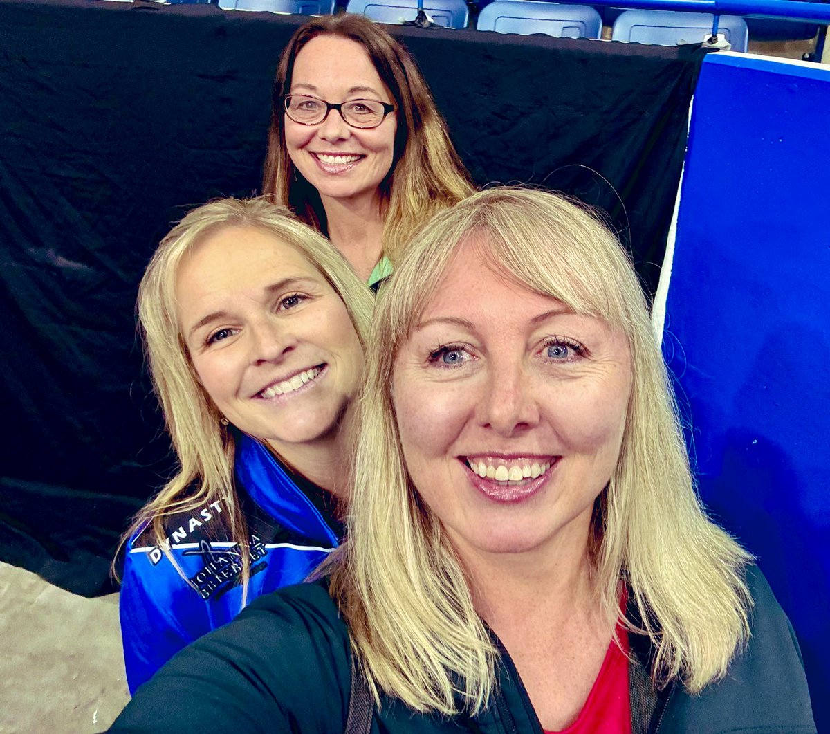 SunnyCynthia's tweet photo. Thank you @jjonescurl for your generosity and amazing kindness at @grandslamcurl — our mom Judy loved your video hello to her ❤️. All the best to you for what lies ahead! 
#wearestillyoung #1974babies #gsoc #jenniferjones https://t.co/tLi2gVy8HR