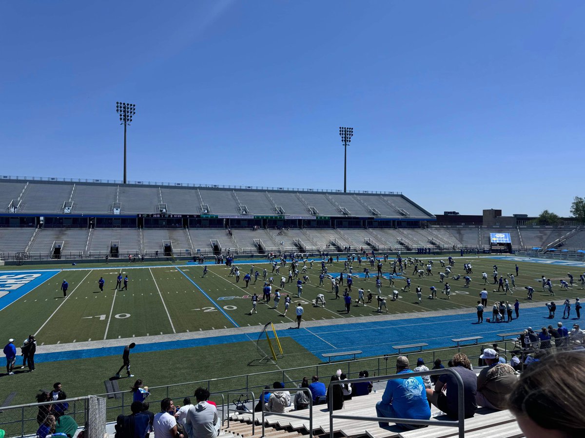 I Had a Great time at Middle Tennessee For there Spring game Big Thanks @maxarnoldjr For the Invite out there. Look Forward To being back soon!!🔵⚪️
