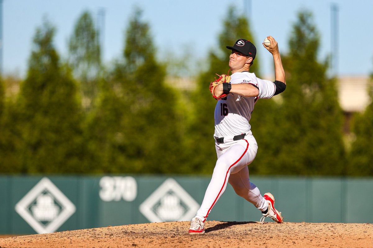 𝑻𝒉𝒆 𝑴𝒂𝒏 𝒐𝒏 𝒕𝒉𝒆 𝑴𝒐𝒖𝒏𝒅 A career-high 10 strikeouts through six innings. #GoDawgs | @16Kolten