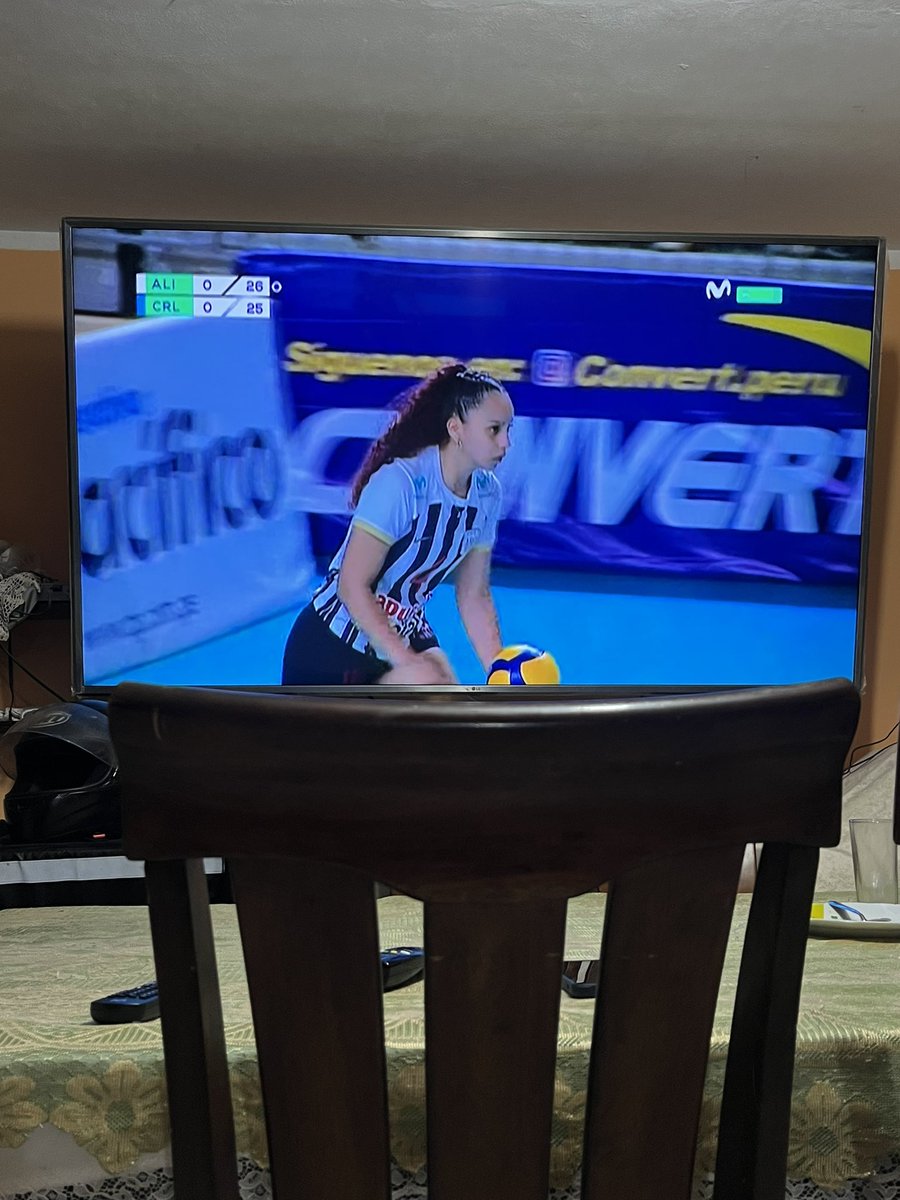 #VoleyxMDdeportes 
<a href="/MovistarDeporPe/">Movistar Deportes</a>  
Viendo el voley con mi abuelo Cesar y mi padre Cesar un saludo , lo vemos desde el callao , arriba <a href="/AlianzaLimaVB/">Alianza Lima Vóley</a> 💙🫶🏽💙