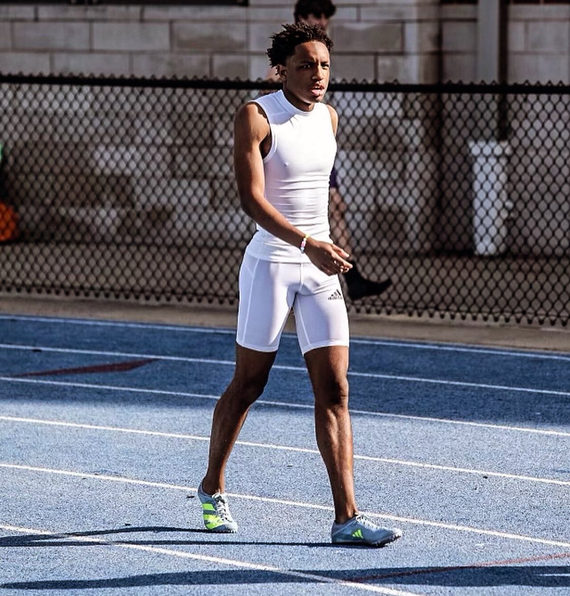 sneed_coach's tweet photo. 11.03
21.39
47.23
Austin McCall
200 Tn #1 and Meet record
400 Tn #1 and meet record
@tnmilesplit
@johnvarlas
#Sneed4Speed
If you need speed holla at Sneed!!! https://t.co/dRJdvWfP87