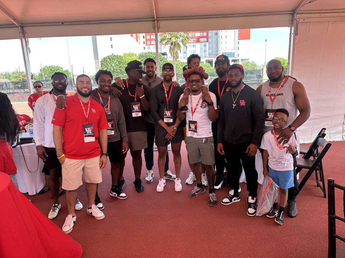 #CougarBoyz4Life✊🏽