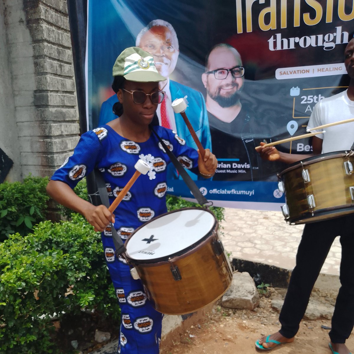 Ofofonono_Udom's tweet photo. We gon make some noise tomorrow.🤭🥳 So, I had to wear that headdress to join the band. 😁 
#GCKinAbia
#YouthWalk https://t.co/TQHhGDqSGp