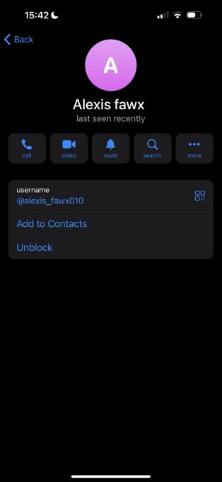 1 pic. THIS IS NOT ME ON @telegram - they are using my images and scamming people - please help me report
