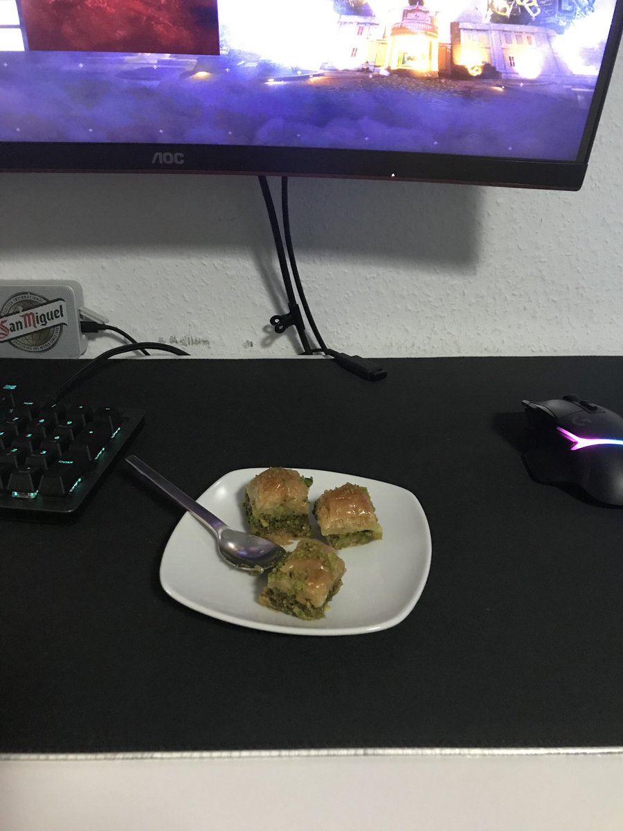 𝔊𝔩𝔲𝔯𝔞𝔤𝔢𝔡𝔬𝔫 tweet media