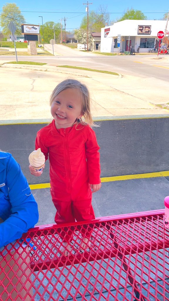 mmKyleAubuchon's tweet photo. Fun day in #District25 visiting Jolly Cone in Van Buren and boating on the Current River for the first time this year! #LiveBlessed #MOSen25 #ONSR https://t.co/WEkpOm2qqv