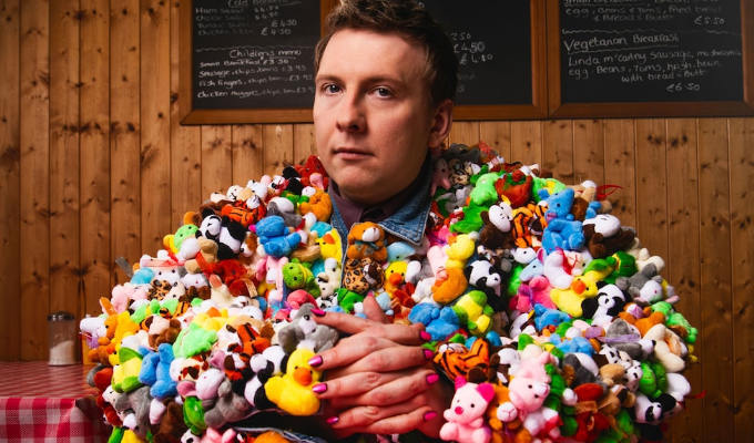 Joe Lycett unveils his Arts Hole to the world | Glossy new book of the comic's work chortl.es/4cX6kSz