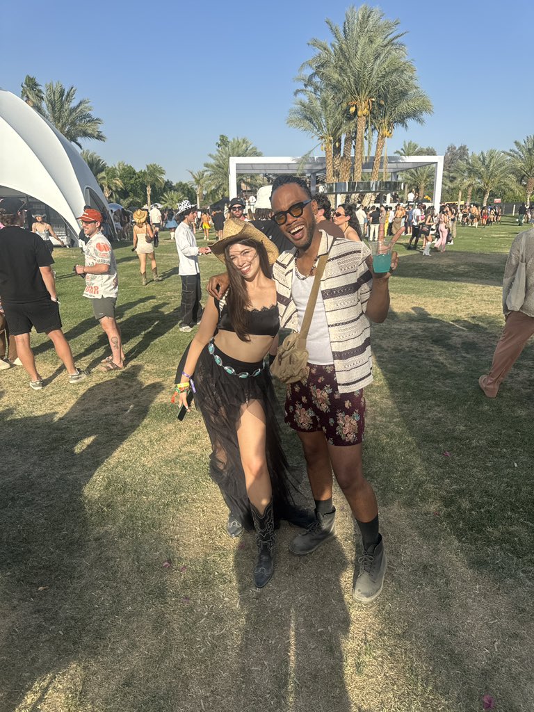 Day 2 or whatever. @OnAirBrooke #COACHELLA