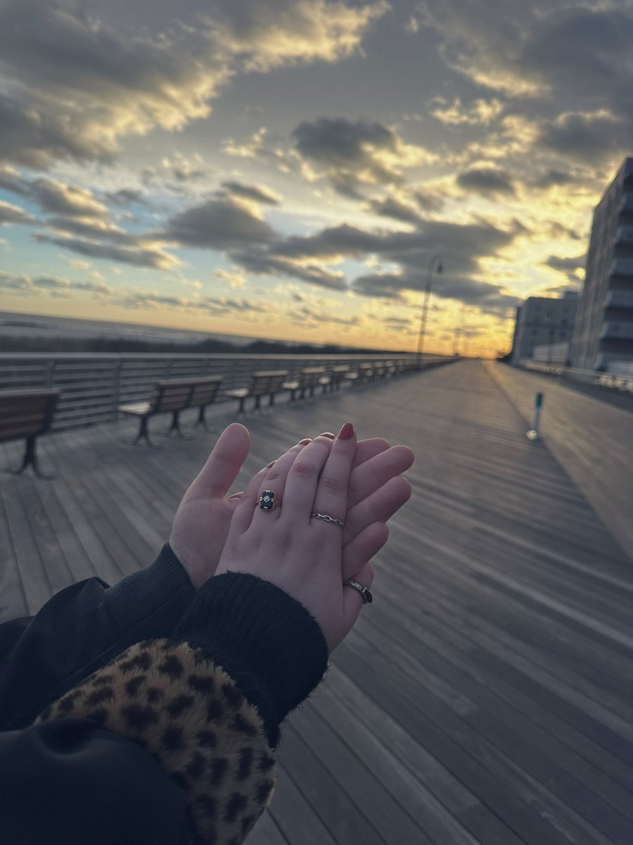 ghost girl rose tweet media