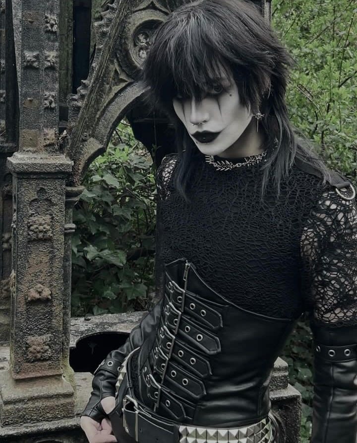 ⠀⠀⠀⠀ 

⠀⠀ ⠀𓈒ㅤ       𝔳𝖾𝗋𝗌͟𝖺͟𝖼͟𝗋͟𝗈 '𝔰    ／    𝗉𝗈𝗌𝗍ㅤ٫ㅤ ㅤ♱ㅤ
⠀
⠀⠀⠀⠀⠀⠀⠀⠀⠀ 𝗒𝗈𝗎'𝗏𝖾  𝗀𝗈𝗍  𝗆𝗒  𝖻𝗈𝖽𝗒
⠀⠀⠀⠀⠀⠀  ⠀⠀𝖿𝗅𝖾𝗌𝗁   𝖺𝗇𝖽   𝖻𝗈𝗇𝖾 , 𝗒𝖾𝖺𝗁. 

⠀⠀⠀⠀