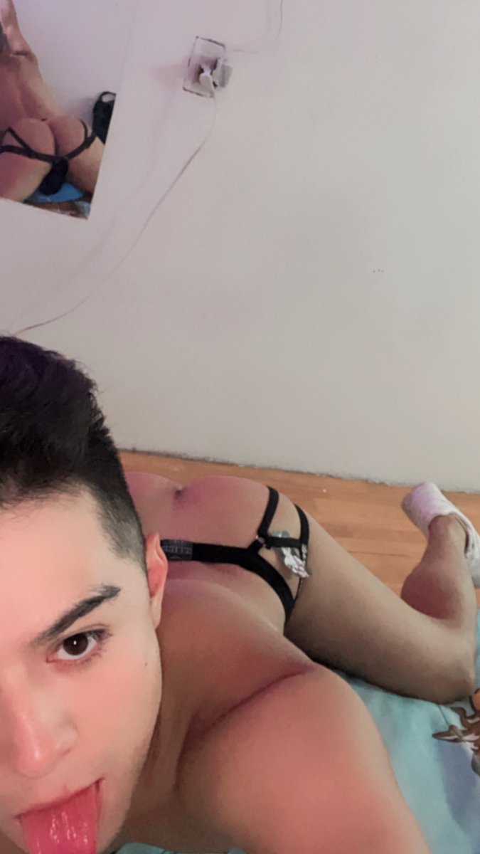 Ven y hunde tu cara en mis nalgotas papi 🤤🍑💦 onlyfans.com/bisraelow