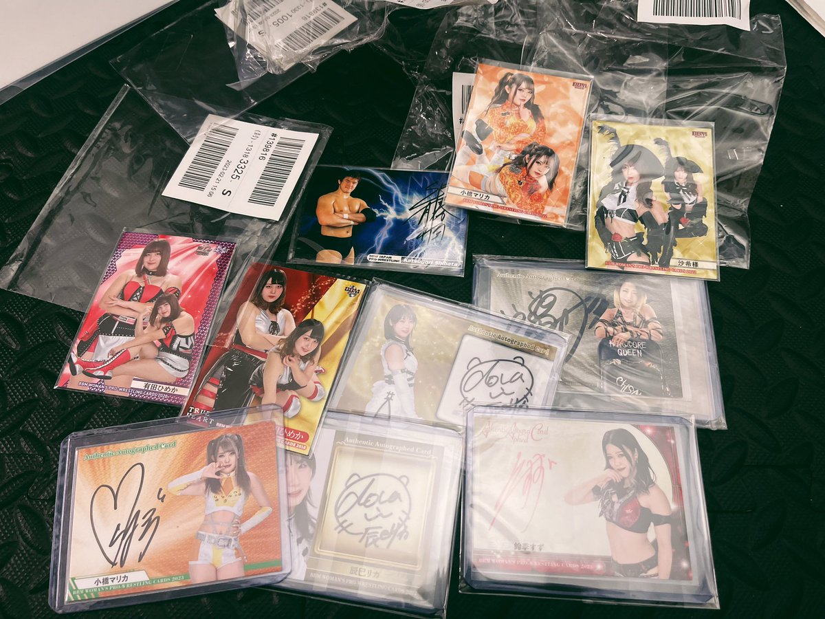 chibacheebs's tweet photo. Found a box of proxied stuff from a year ago https://t.co/i2YYesu2RG