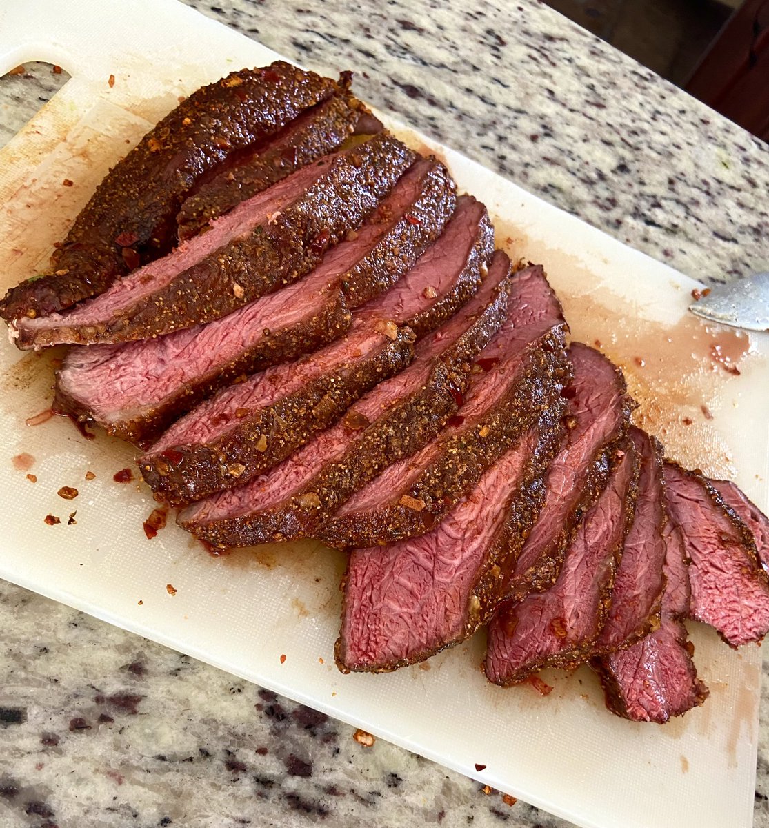 VsDelicacies's tweet photo. Top this!
Grilled to perfection tri-tip. Amazing quality beef from Butcher Block @PurdueANSC @HomeOfPurdue https://t.co/59oAVTB0So