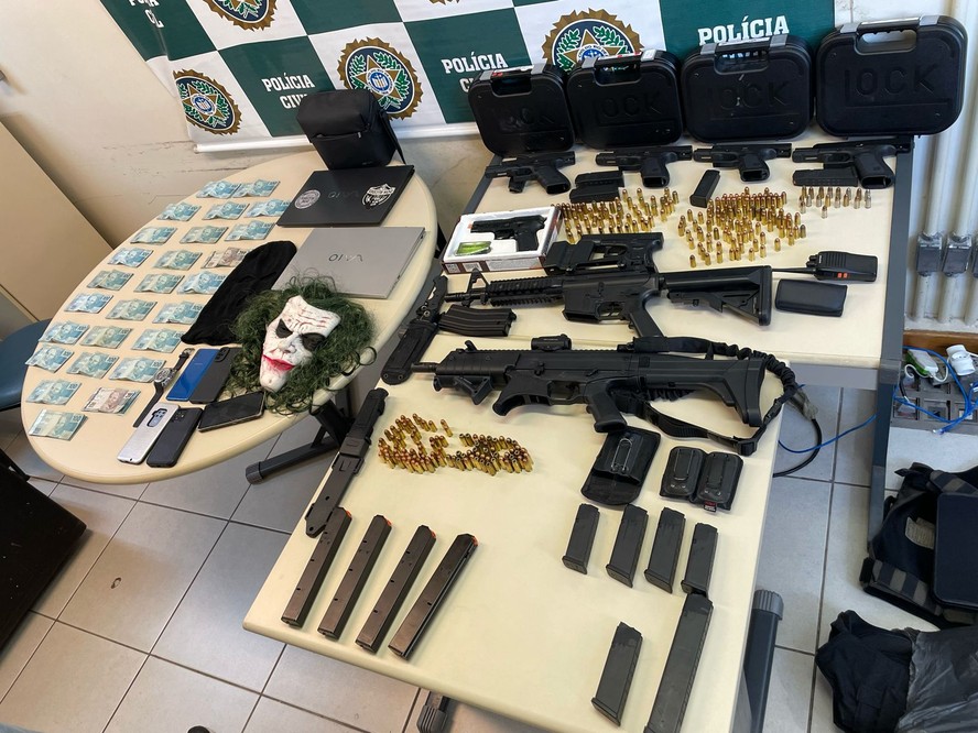 ⚠️ATENÇÃO: Um policial civil foi preso ontem em Campo Grande por extorsão, constituição de milícia e agiotagem. O agente teria acusado uma família de matar um idoso e exigido R$ 100 mil ou a entrega do imóvel onde moravam.