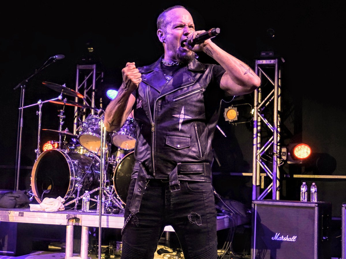 JonasonAlan's tweet photo. Flashback to @MonstersCruise 2024 @KKsPriest @TimRipperOwens https://t.co/tSYc25J2K2