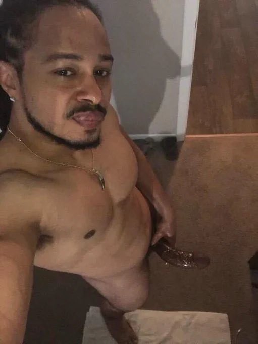 supremecastrox's tweet photo. You like this meat?👀🍆💦 https://t.co/ck4SPSVal3