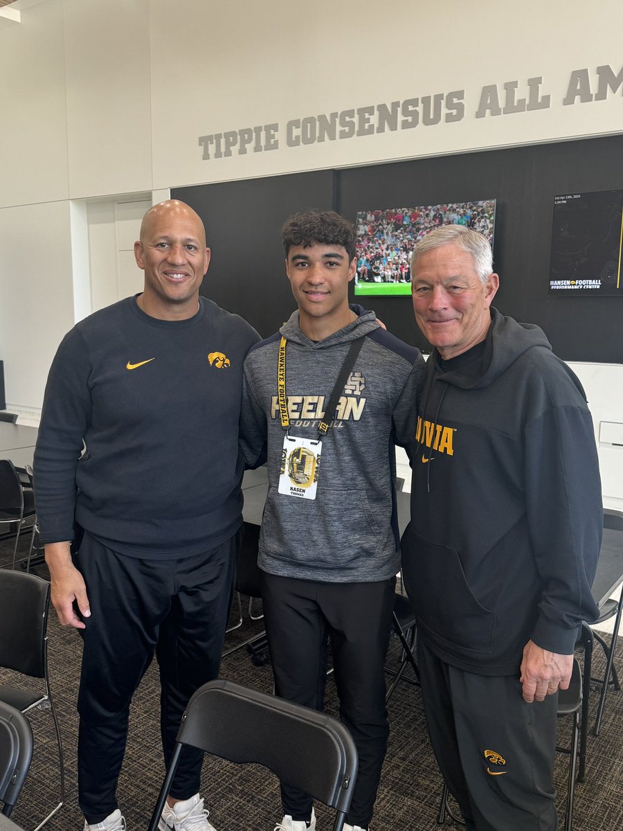 Kasen Thomas (@kasenthomas3) on Twitter photo Had a great visit in Iowa city today, thank you for the words of wisdom and can’t wait to be back for camp this summer. <a href="/CoachK_Bell/">Kelvin Bell 🦍</a> <a href="/LeVarWoods/">LeVar Woods</a> <a href="/TylerBarnesIOWA/">Tyler Barnes</a> <a href="/HawkeyeFootball/">Hawkeye Football</a> Had a great visit in Iowa city today, thank you for the words of wisdom and can’t wait to be back for camp this summer. <a href="/CoachK_Bell/">Kelvin Bell 🦍</a> <a href="/LeVarWoods/">LeVar Woods</a> <a href="/TylerBarnesIOWA/">Tyler Barnes</a> <a href="/HawkeyeFootball/">Hawkeye Football</a>
