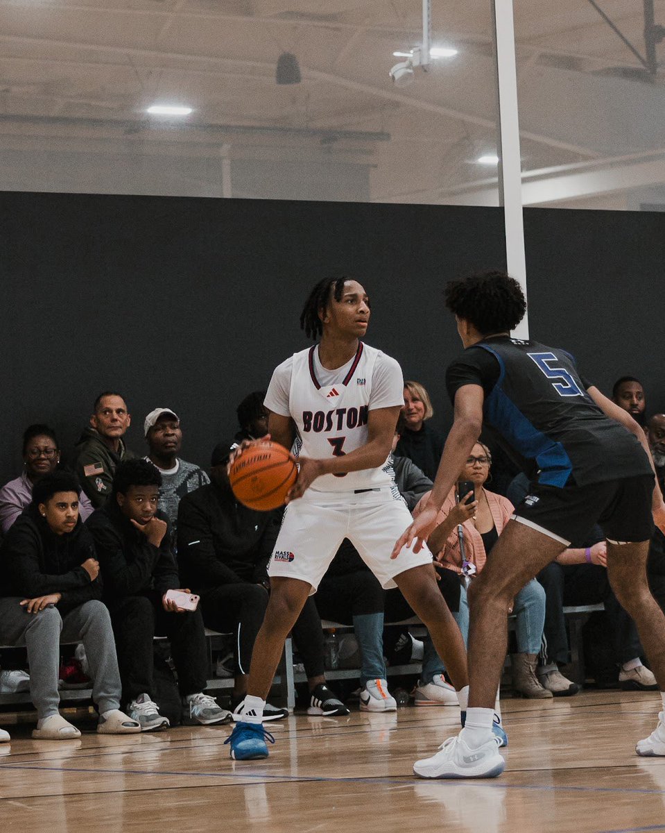 Freshman Guard Antonio Pemberton with 6 points, 7 assists and 4 rebounds in the 17u win this afternoon against Midwest basketball. The Mass Rivals have made a history of throwing young guards into the fire and watching them turn into big time winners! #3SSB