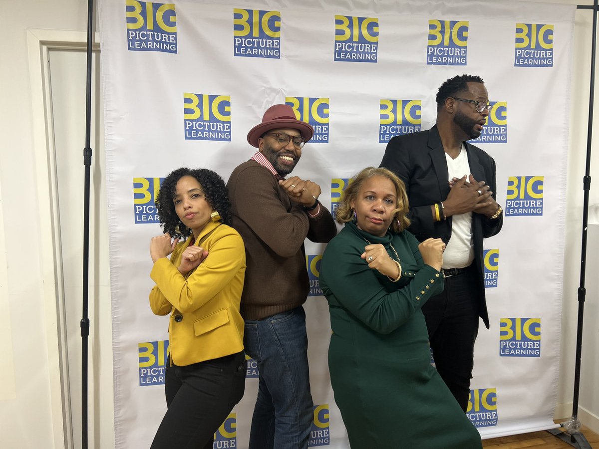 MeishaPorter's tweet photo. @Carlos_Moreno06 @AKASMOM @DenaSimmons @nancybgutierrez @chrisemdin @micia_mosely @gjladson @anisa_arrington @GeorgeEDeveney @JackieWoodson @LainaLeads Happy birthday to my little sister, mi Bronx hermana and just an all around dope ass chick!! #realfriends❤️❤️❤️ https://t.co/Dm2DeX1fhm