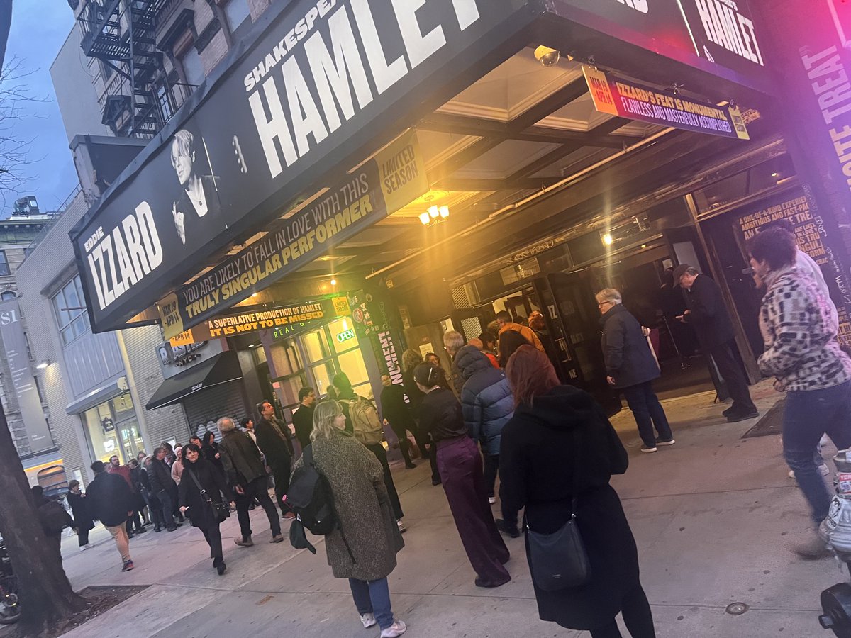 Last Hamlet evening performance in New York!