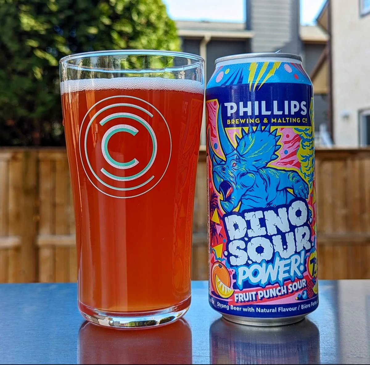 It's a beautiful Saturday. Perfect for a refreshing deck beer. @phillipsbeer Dino Sour Power Fruit Punch Sour hits the spot! 
.
.
#beer #beerporn