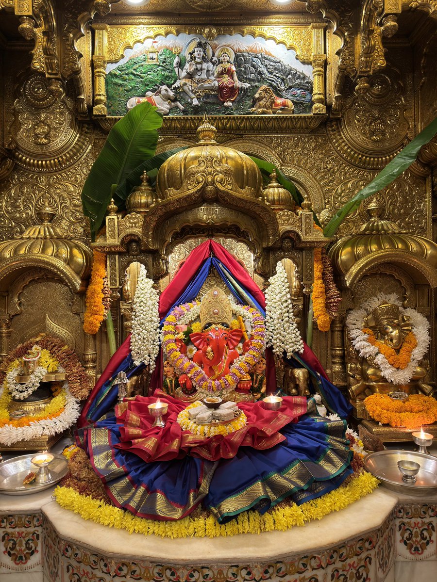🙏 गणपती  बाप्पा मोरया 🌺मंगलमूर्ती मोरया 🙏१४/०४/२०२४
🙏Ganapati Bappa Moraya 🌺 Mangalmurti Moraya  🙏14/04/2024