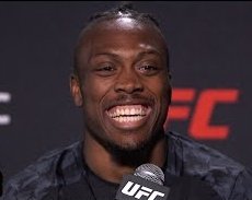 AOUREDOO's tweet photo. Smile if you got the lowest IQ in the game #UFC300 https://t.co/71vsZmtq1P