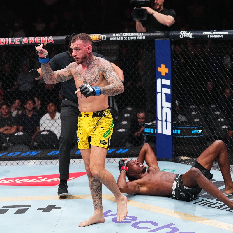 UFCNews's tweet photo. #UFC300 Official Result: Renato Moicano (@moicanoufc) defeats Jalin Turner by TKO (strikes) at 4:11 of Round 2.

All Fight Results ⬇️: https://t.co/eG3JSlBZR0