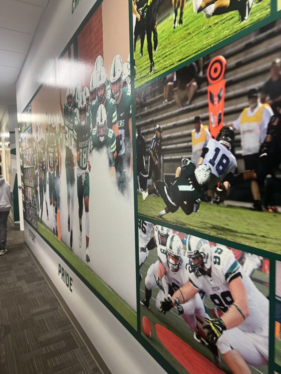 7BigCris0's tweet photo. Would LOVE to Thank @CoachMaloneyOL and @coachbkyoung with @StetsonFootball for the wonderful invite to come see my future home for the next 4 years and watch the guys play some ball. Let’s Make History!! #BlueCollar 

@CoachHCantrell @AlonsoRavensFB https://t.co/Qe26G8fhCr