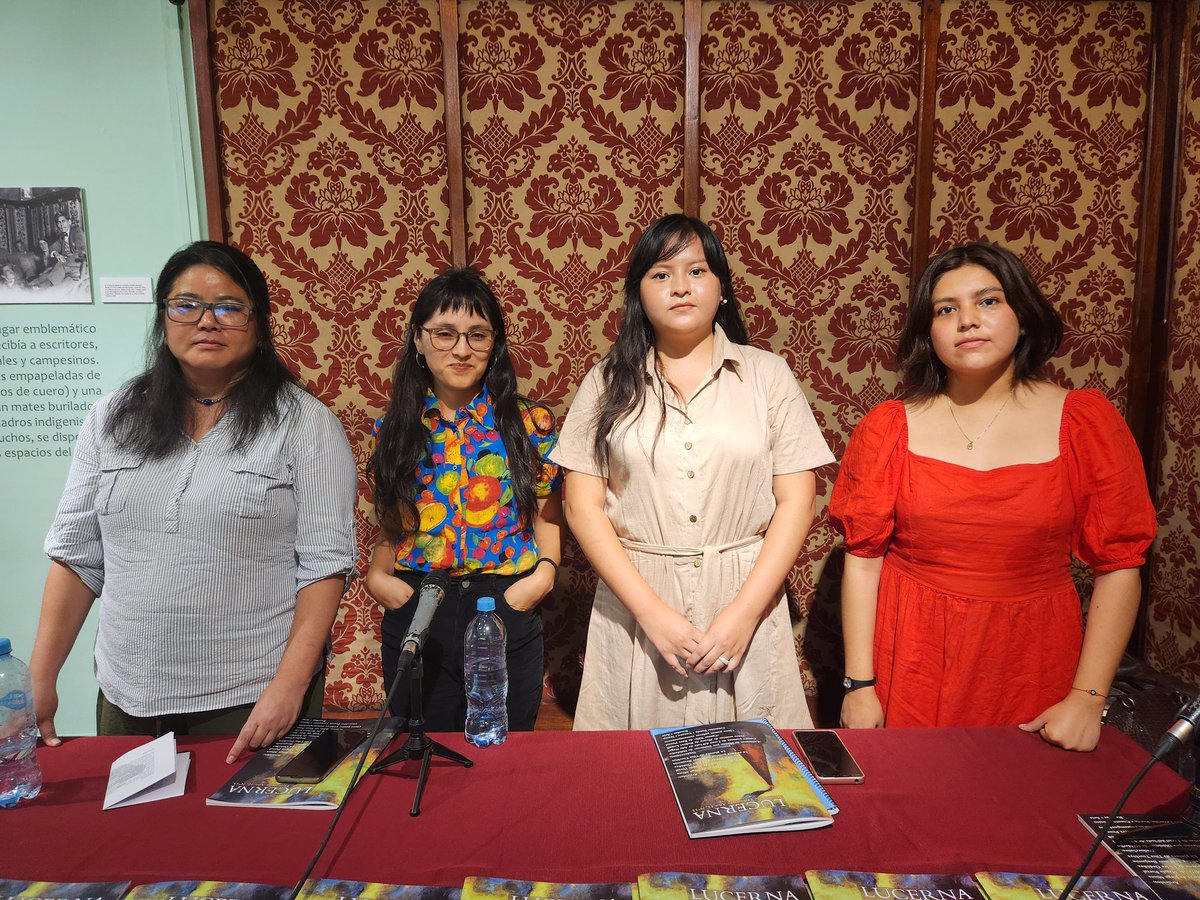 Revista_Lucerna's tweet photo. Presentamos #RevistaLucerna 15, con una lectura poética en la que participaron Ana Akamine, Lía Ramírez, Yuliana Tucto y Carolina Salazar. Agradecemos al público asistente y a los colaboradores de este número por acompañarnos. Lucerna está disponible para envíos a nivel nacional. https://t.co/tTjECU193R