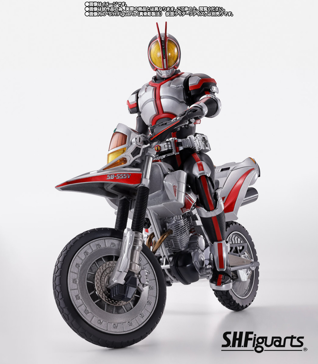 仮面ライダー555』より 「S.H.Figuarts オートバジン（ビークルモード