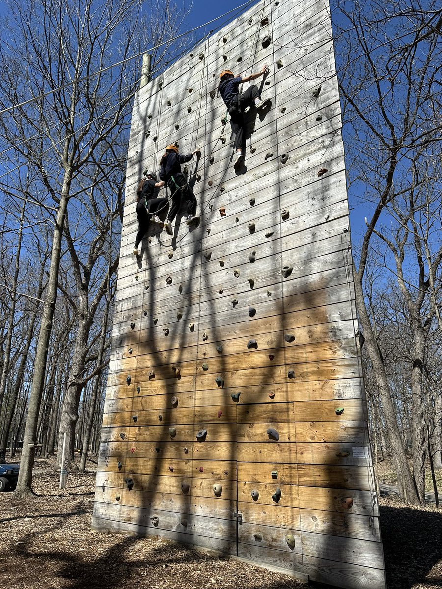 KanelandSb's tweet photo. The varsity squad took on Lake Geneva this morning! ๐คฉ The Outdoor Wisconsin Leadership School allowed us to continue to build our trust in one another, further develop our communication skills and understand what being a true teammate is all about!
#OWLS #OutdoorWisconsin https://t.co/Gi0bJaelBX