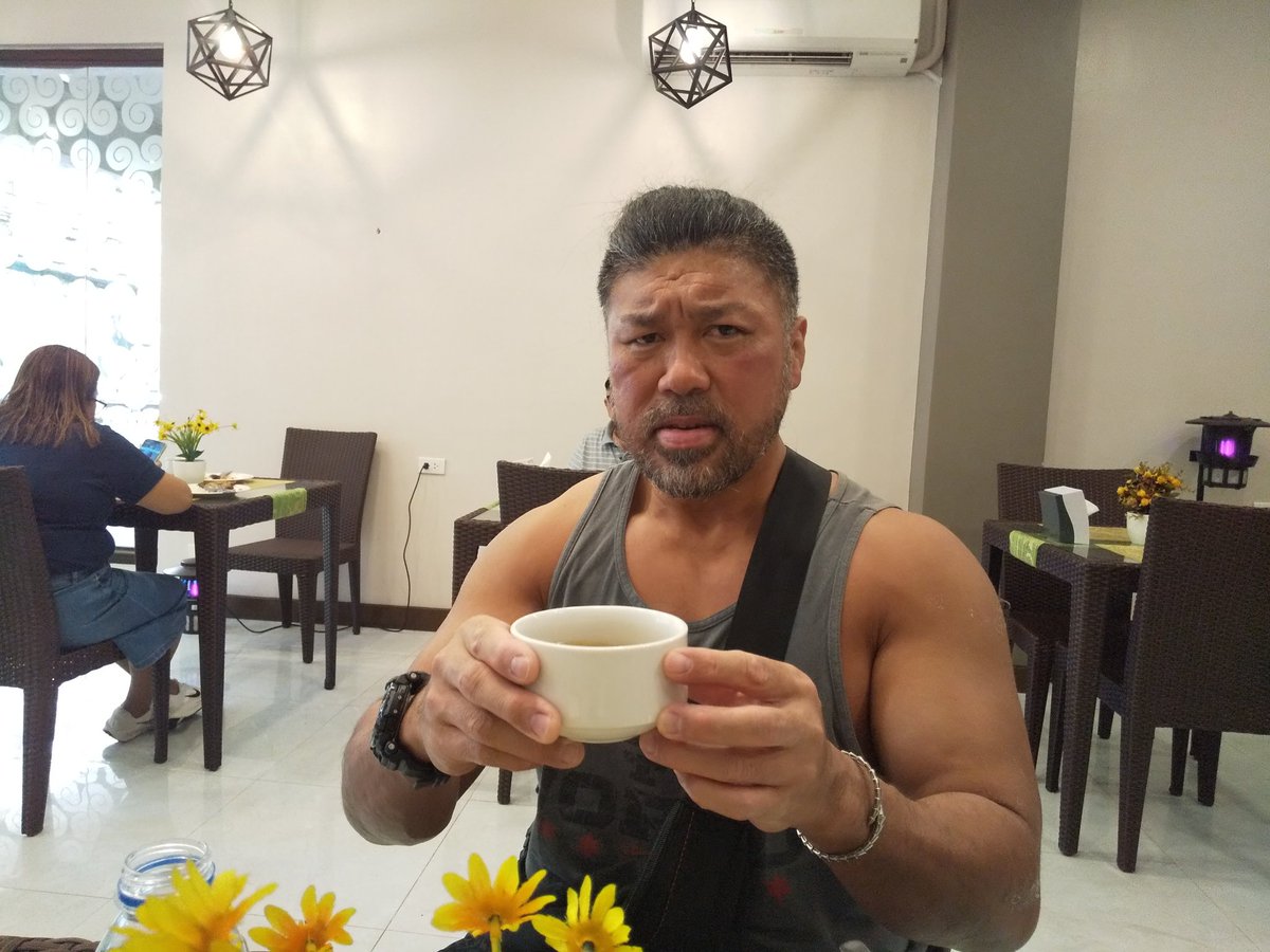 TajiriBuzzsaw's tweet image. フィリピンの朝。SNSにめったに載ることのない玄さんの日常写真。日常でもやはりおっかないのだ。16:00からいよいよフィリピンMWFx九州プロレス、タイアップショー開始。

#九州プロレス
#qpro
#MWF