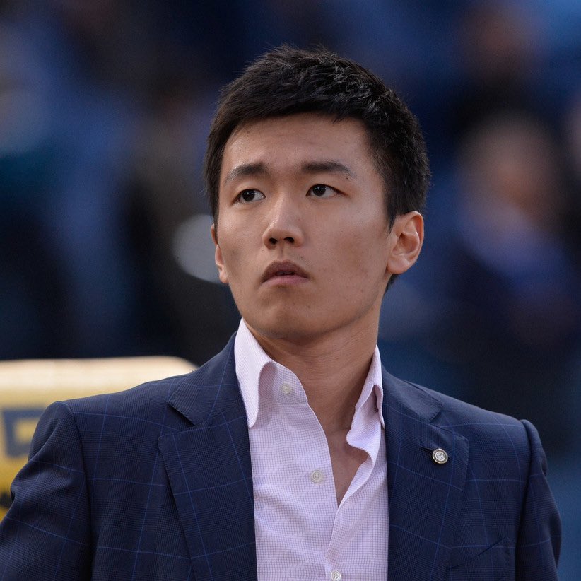 Inter_Xtra's tweet photo. 🚨 BREAKING: Steven Zhang and Suning are closing in on a 3-year deal for a €400M loan from a British fund. This loan would replace Oaktree. Negotiations are advanced and near completion. 🇬🇧 

[via @Gazzetta_it] https://t.co/2q9ueQT4Iy