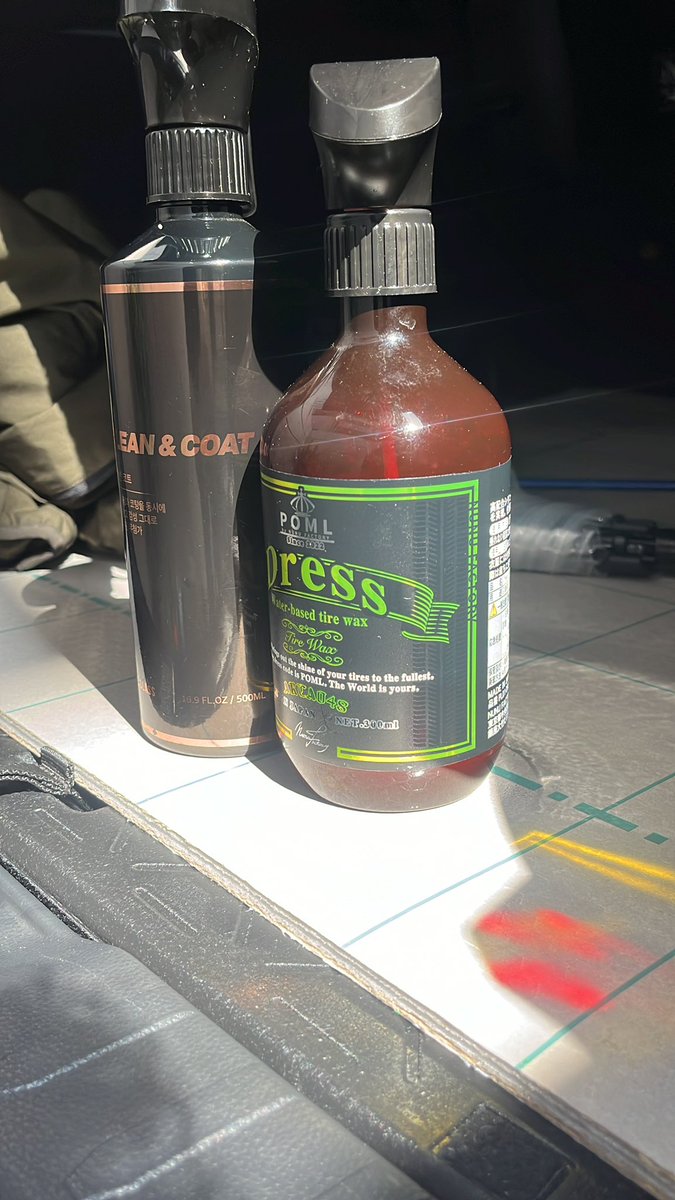 Asaka0416's tweet image. 2台目終了。
室内とタイヤやったら
飯だな
#THECLASS
#POML
#BLUEMIX
#ぬぬファクトリー
#日曜日
#大判タオルはいいね