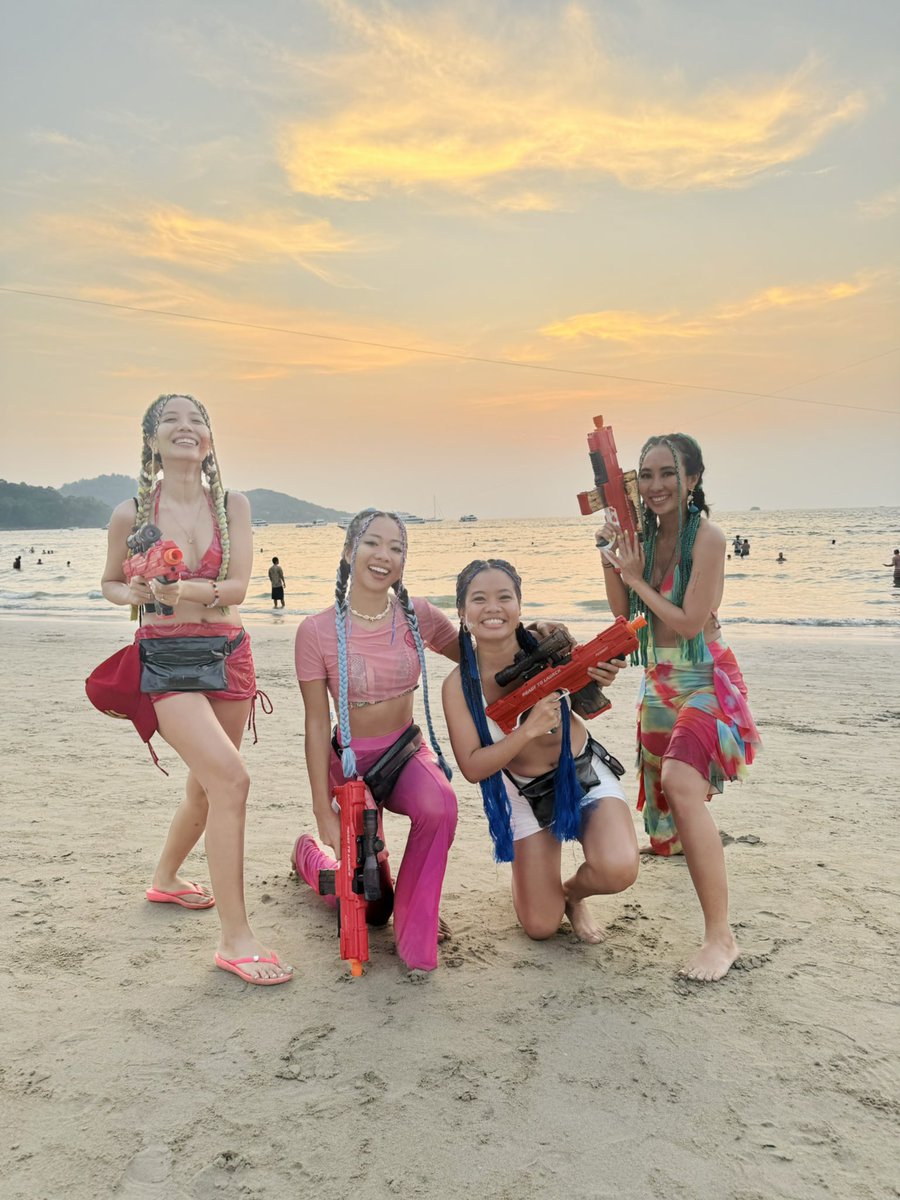Trangphungvn's tweet photo. #notaboutwork
Taking a weekend off after 3months working nonstop, here with my besties 👯‍♀️ Almost missed this due to tight work travel schedule. Finally, here we are #Songkran #Phuket #workhardplayhard https://t.co/5Fu7hypzpu