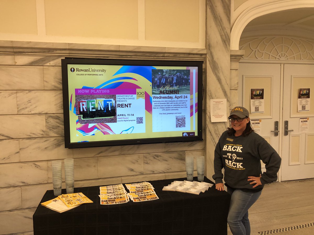 WGLSBroadway's tweet image. Second time in the same week that I'm back in one of my favorite places sharing what I love... @rowanradio  and @rowanalumni. I'll be back in 10 hours for the Sunday Sounds of Music on 89.7 WGLS-FM #proudtobeaprof #rowanproud #profpride 🏳️‍🌈