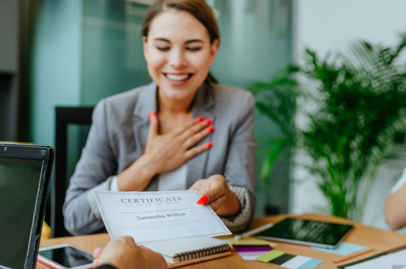 ipcemx's tweet photo. ¿Crees que una Constancia y un Certificado es lo mismo? Te invitamos a leer nuestro blog para que veas las diferencias https://t.co/i6pJ9sY0wD https://t.co/ce4KLr8VvZ
