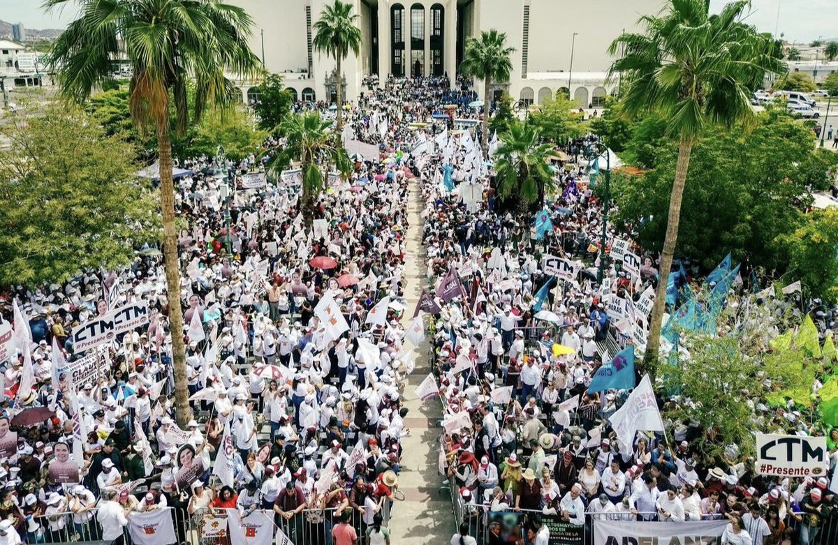 RamonDuarteM's tweet photo. ¡Hermosillo YA DECIDIÓ! 🌵🏜️

En la Plaza Emiliana de Zubeldía recibimos a nuestra próxima presidenta la Dra. Claudia Sheinbaum.

#ClaudiaPresidenta #SonoraConClaudia https://t.co/DCb2mN9tf9