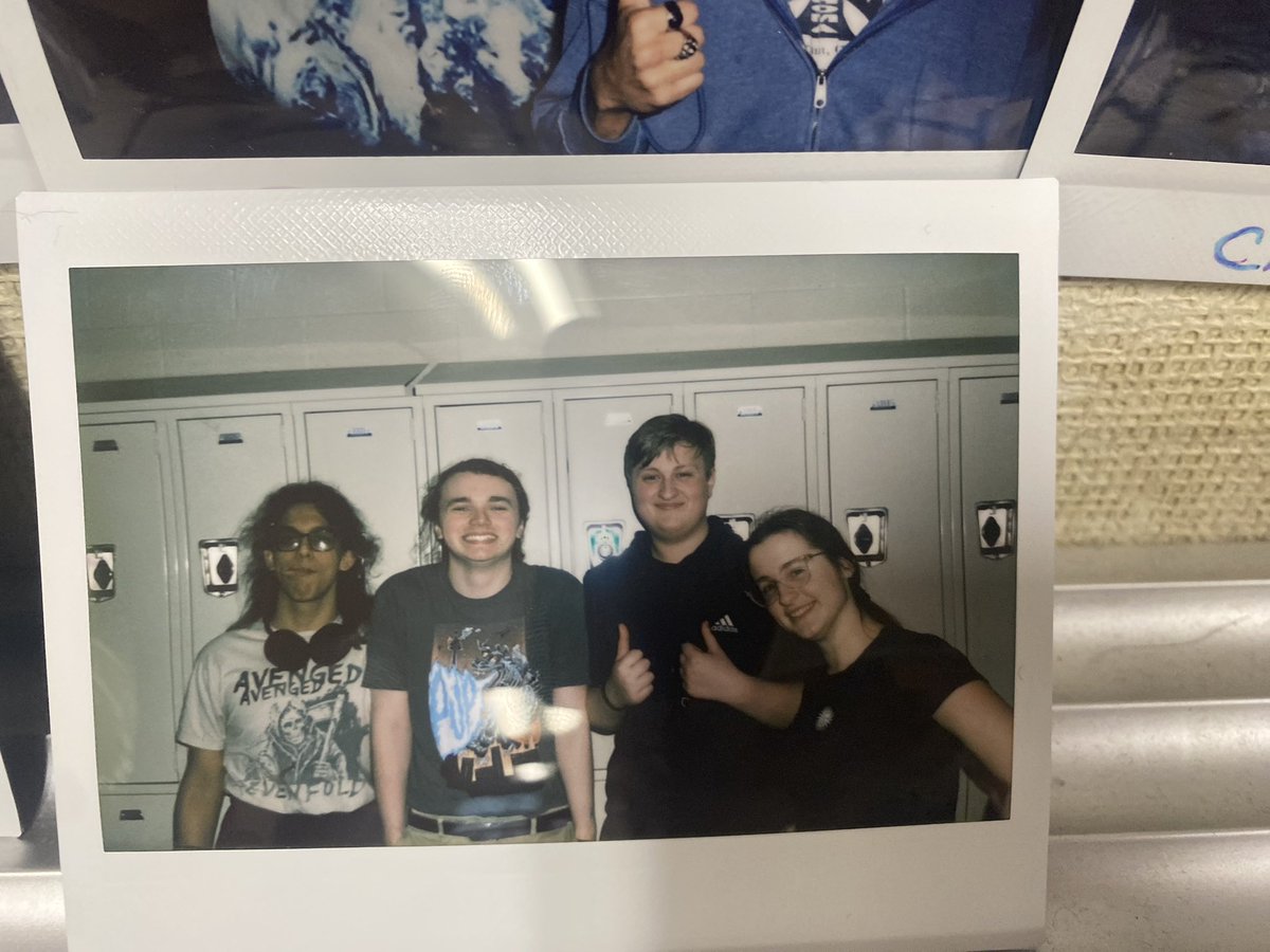 Inaugural YEAT went very well! Thank you to everyone who read, played, and worked on the Prison Bowl XVI set who allowed this to happen. So much fun. I'm still fixing a bug on the final placement matches, but the round robin reports for every other match: hsquizbowl.org/db/tournaments…