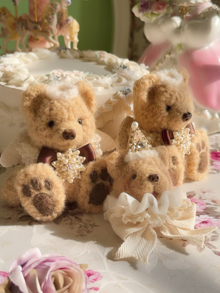 silkmafu00's tweet image. 本日4/14 GLMにて❣️
Piariさんブース(D10)にてこちらのくまちゃんたちもお迎え待ちしております🧸✨
画像2枚目の子はブローチになっています

#GML
#ゴスロリマーケット